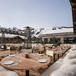 Neuf De Gamme Avec Retour à - Fr-1-830-12 Courchevel