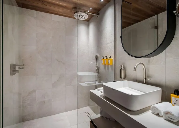 Apartment Neuf De Luxe Avec 3 A 1850 - Fr-1-830-12 *